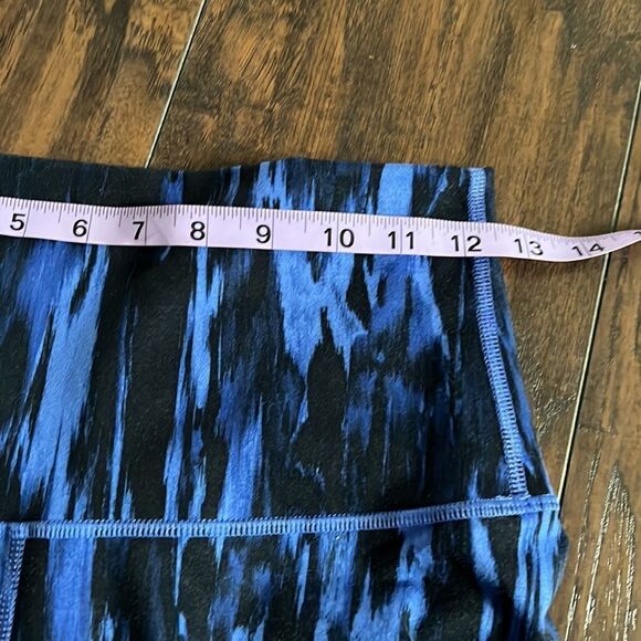 lululemon Blue And Black Deep Breath high rise Legging Size 6 GUc - Picture 5 of 7
